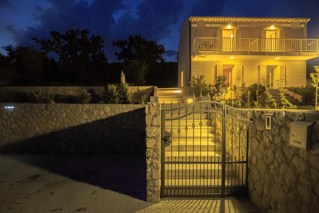 Hedera Estate, Villa Hedera VII Затон Екстериор снимка